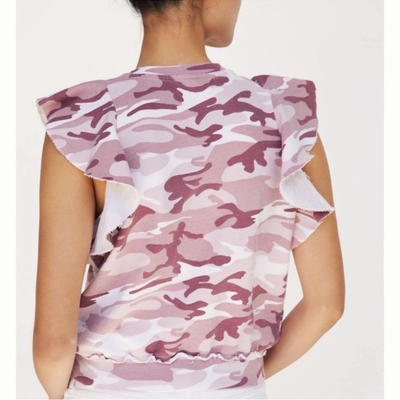 NWT ANTHROPOLOGIE t.la Pink Camo Ruffle Sleeve Sweater Tank Top Size: M - Picture 2 of 11